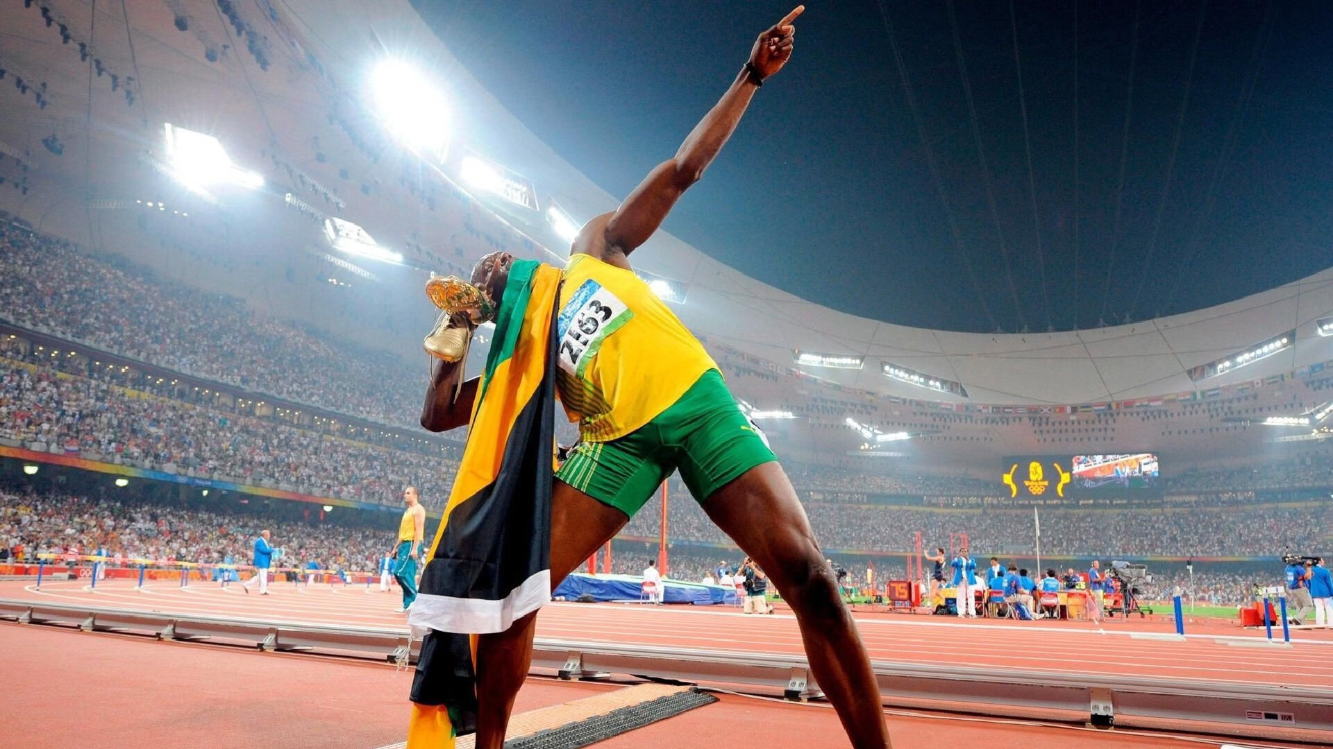 逆袭之夜，哈斯车队如何以精妙战术力克梅赛德斯，皮亚斯特里独揽高光时刻